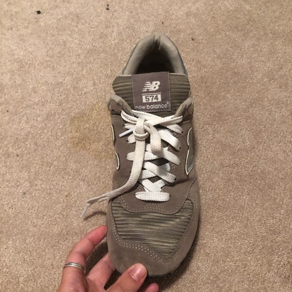 New Balance - Picture 2 of 3